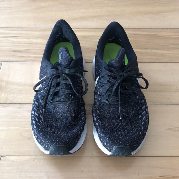 Nike Running shoes - Picture 1 of 6